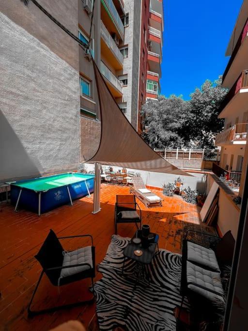 Avec Acces Prive, Terrasse, Piscine Appartement